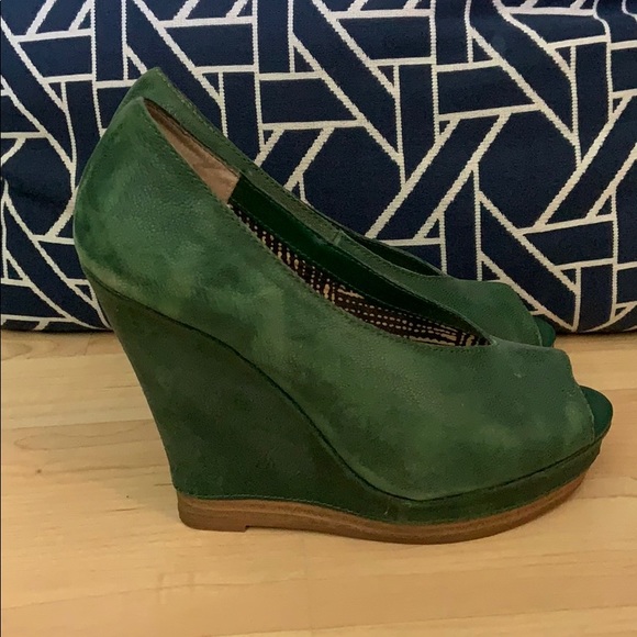 Seychelles Peak-a-Boo Wedges Size 6.5 - Picture 2 of 5